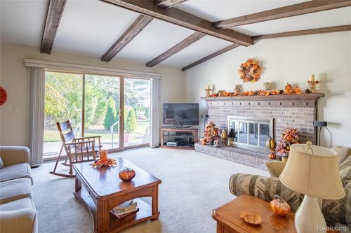 46048 Quail Ridge Dr, Plymouth, MI, 48170-3542 | Card Image