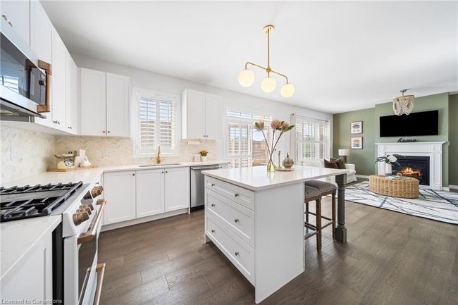 4 Samuel Cres, House other with 4 bedrooms, 4 bathrooms and 4 parking in Springwater ON | Image 13