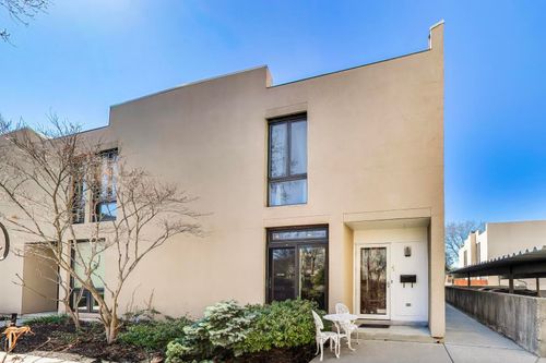 1 Maple Tree Ct, Elmhurst, IL, 60126-5229 | Card Image