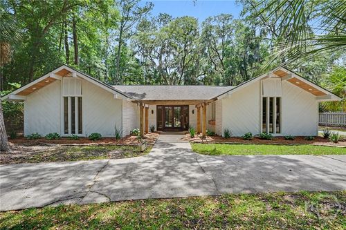2 Senauki Ln, Savannah, GA, 31411-1607 | Card Image