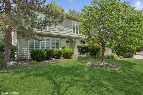 1430 Country Ln, Deerfield, IL, 60015-4706 | Card Image