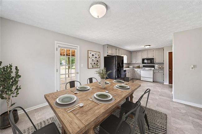 58 6 Th Ave W, House other with 3 bedrooms, 2 bathrooms and null parking in Dallas GA | Image 4