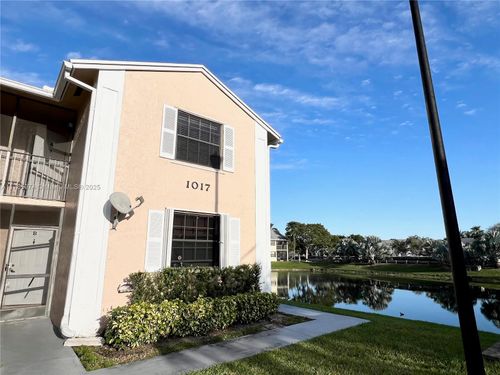 1017a-1017 Washington Cir, Homestead, FL, 33034-7617 | Card Image