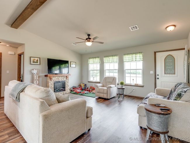 12595 County Road 3680, House other with 2 bedrooms, 2 bathrooms and null parking in Allen OK | Image 20