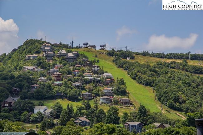 Beech Mountain Ski Slopes - Bring your mountain bike! | Image 38