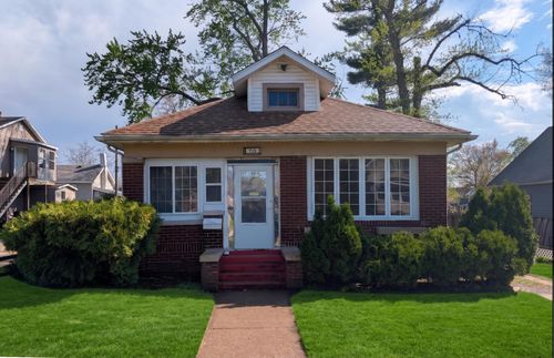 715 Pearl St, Michigan City, IN, 46360-4745 | Card Image