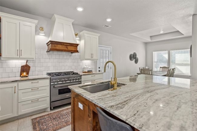 1115 Private Road 8022, House other with 3 bedrooms, 2 bathrooms and 2 parking in Lincoln TX | Image 15