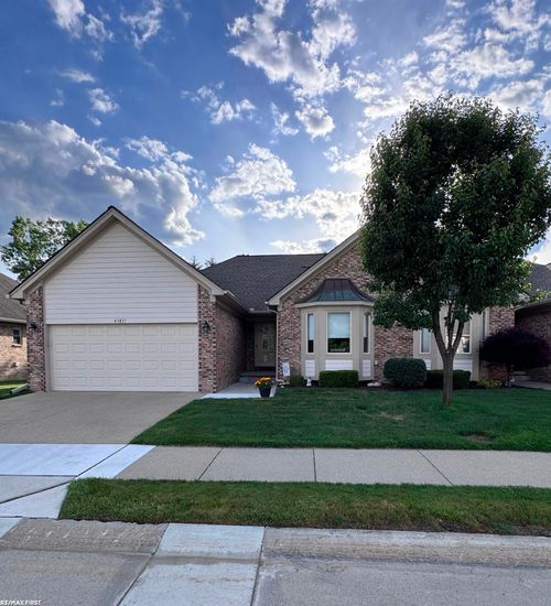 45871 Karam Dr, Shelby Township, MI, 48315-6059 | Card Image