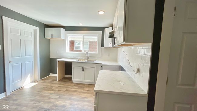 929 Bancroft St, House other with 3 bedrooms, 2 bathrooms and null parking in Indianapolis IN | Image 6