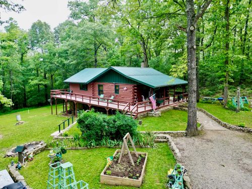 8601 9 Mile Ridge Rd, Hardy, AR, 72542-8920 | Card Image