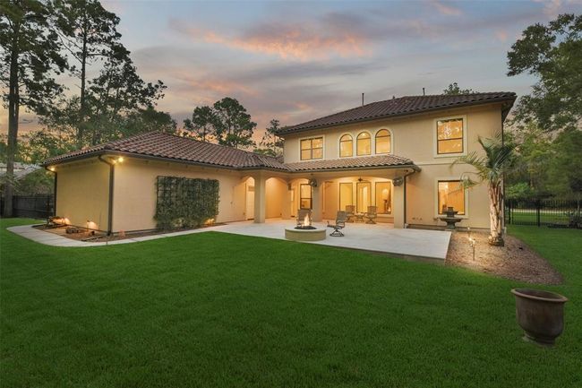 Outdoor lighting, front and back, for enhanced appeal at dusk. | Image 41