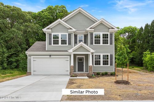 823 Parsonage St, Elizabeth City, NC, 27909-3501 | Card Image