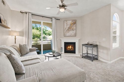 738-700 Moon Cir, Folsom, CA, 95630-4131 | Card Image