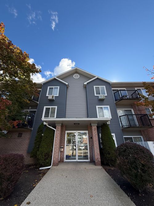 201-271 Eiwo Crt, Waterloo, ON, N2K2M8 | Card Image