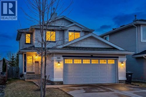 268 Westmount Cres, Okotoks, AB, T1S2J1 | Card Image
