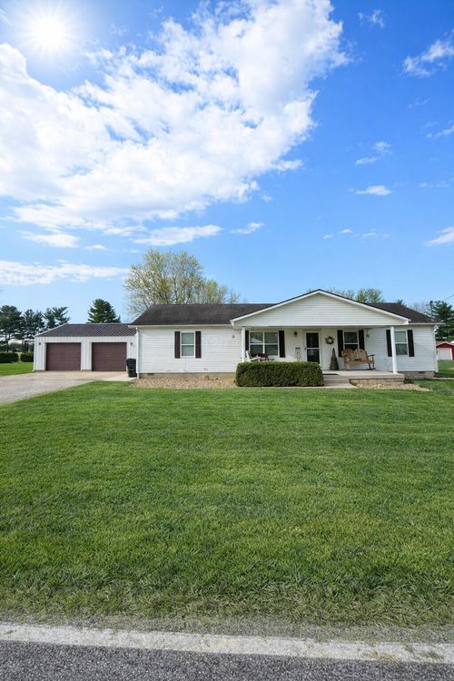 8305 Hayesville Rd, Kingston, OH, 45644-9634 | Card Image