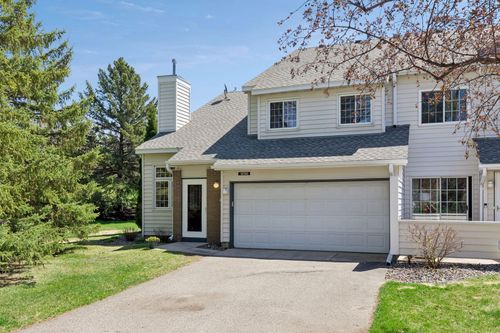 12750 Edgewater Path, Apple Valley, MN, 55124-8653 | Card Image