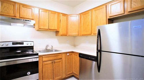 10-16 Glenwood Ave, Norwalk, CT, 06854-1543 | Card Image
