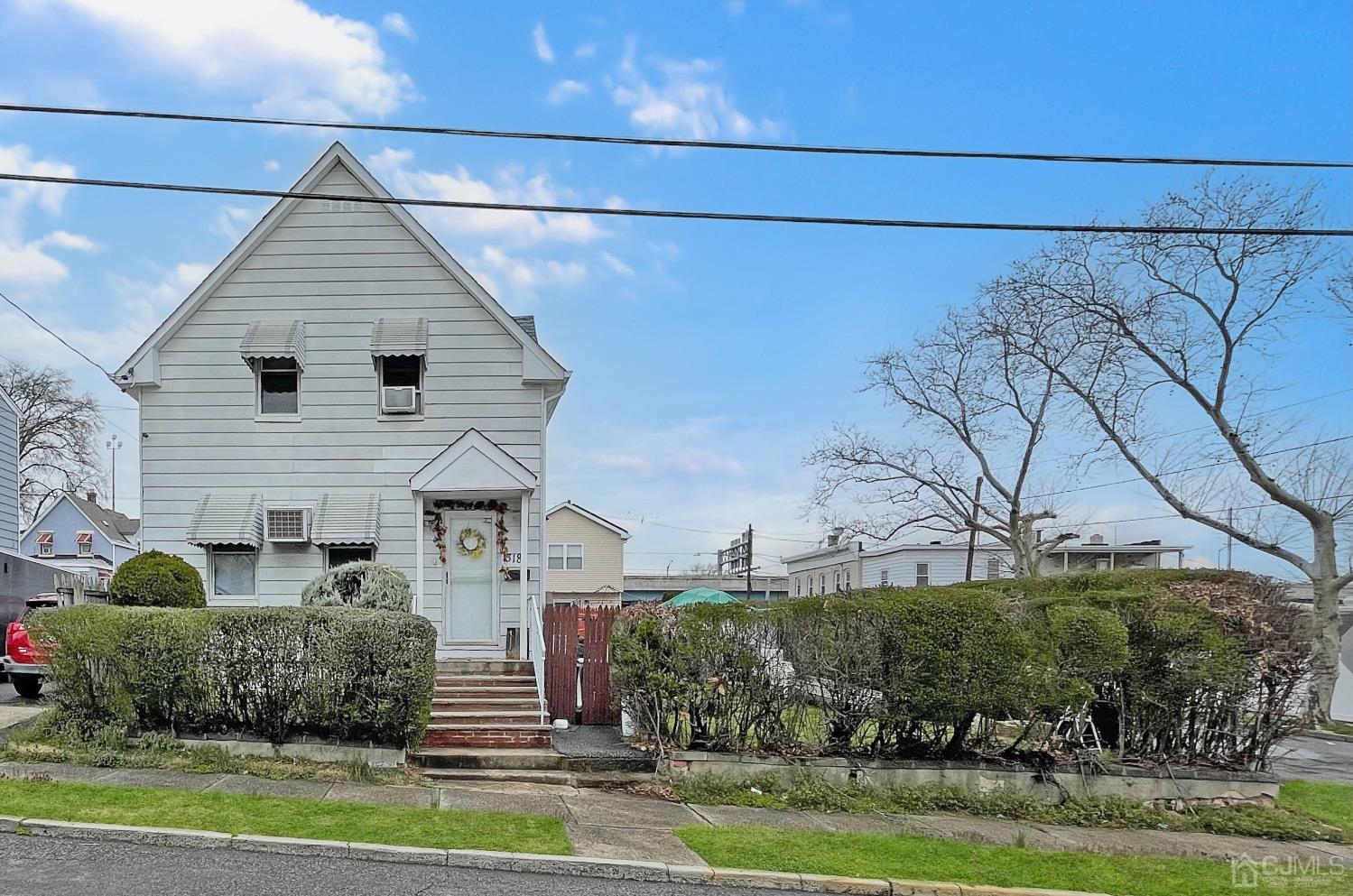 Keene St, Perth Amboy, NJ 08861