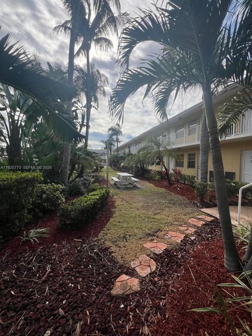 apt-13-1-4050 Ne 12th Ter, Oakland Park, FL, 33334-4603 | Card Image