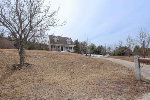 44 Pearson Lane, New Boston, NH, 03070 | Card Image