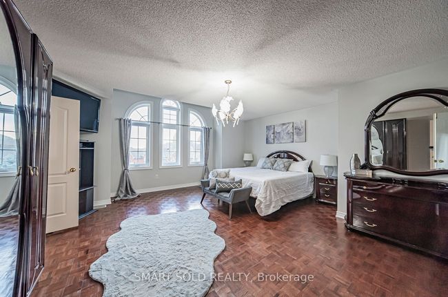 58 Helmsdale Ave, House other with 5 bedrooms, 4 bathrooms and 9 parking in Maple ON | Image 22