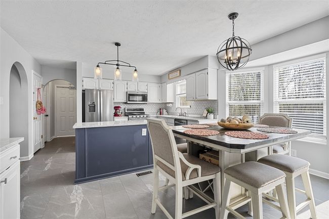 9304 Marshall Rd, House other with 5 bedrooms, 4 bathrooms and 2 parking in Cranberry Township PA | Image 12