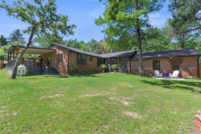 View of back of home from back yard | Image 29