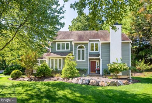 40 Horseshoe Ln, NEWTOWN SQUARE, PA, 19073-2923 | Card Image