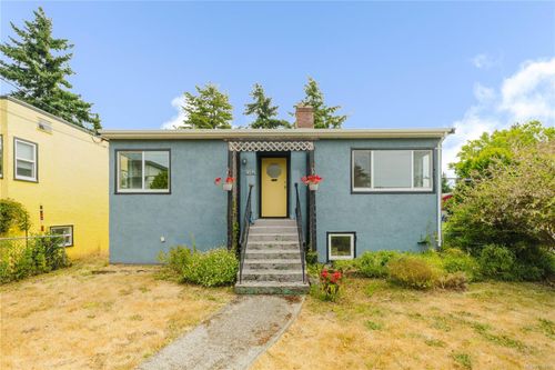 1905 Lee Ave, Victoria, BC, V8R4W9 | Card Image