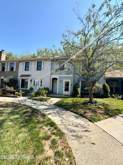 4-6 Claridge Ct, Freehold, NJ, 07728-4963 | Card Image
