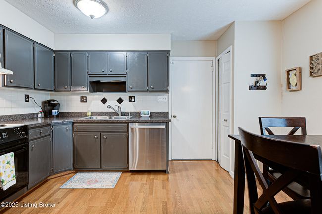 3904 Bayonne Ct, House other with 4 bedrooms, 3 bathrooms and null parking in Jeffersontown KY | Image 14