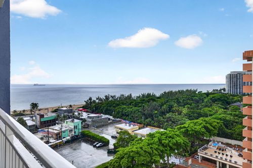 15e-3000 E Sunrise Blvd, Fort Lauderdale, FL, 33304-3323 | Card Image