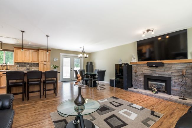 20088 44 Avenue, House other with 4 bedrooms, 2 bathrooms and 8 parking in Langley BC | Image 6