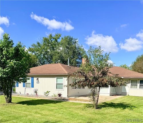 120 Westchester Rd, Amherst, NY, 14221-5058 | Card Image