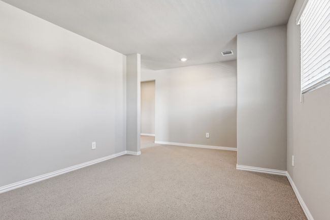 Photo is not of the actual home, but is an inspirational photo of builder’s model home and may depict options, furnishings, and/or decorator features that are not included. | Image 27