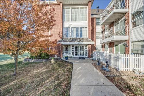 105-8001 Westridge Road, Raytown, MO, 64138 | Card Image