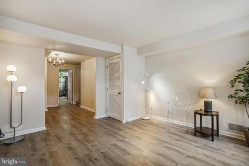 a-331 N Patrick St, ALEXANDRIA, VA, 22314-2442 | Card Image