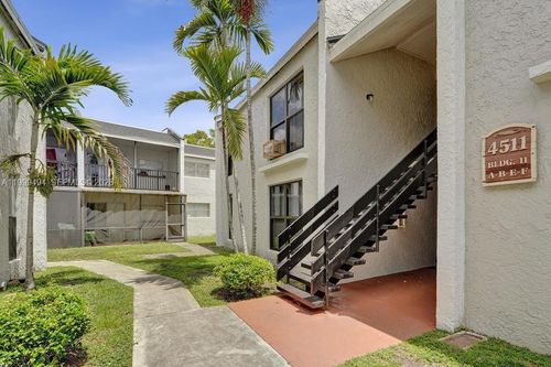 b-4511 Treehouse Ln, Tamarac, FL, 33319 | Card Image