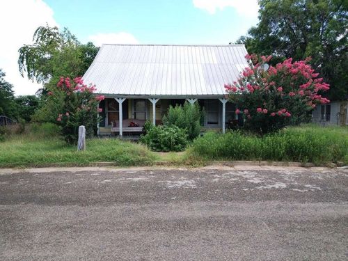 509 Saunders St, Gatesville, TX, 76528-1321 | Card Image