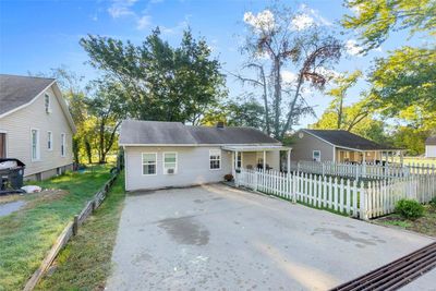 1206 N Spanish St, House other with 3 bedrooms, 1 bathrooms and 2 parking in Cape Girardeau MO | Image 3