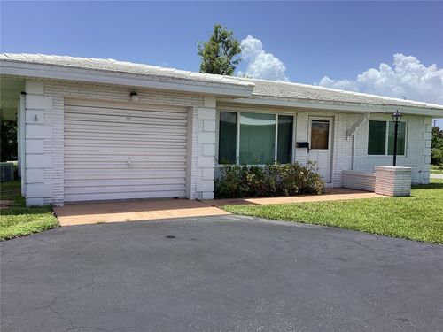 8961 Abbey Ct, NORTH PORT, FL, 34287-2100 | Card Image