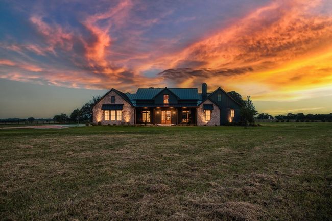 104 Hartfield Rd, Home with 4 bedrooms, 5 bathrooms and 3 parking in Round Top TX | Image 43