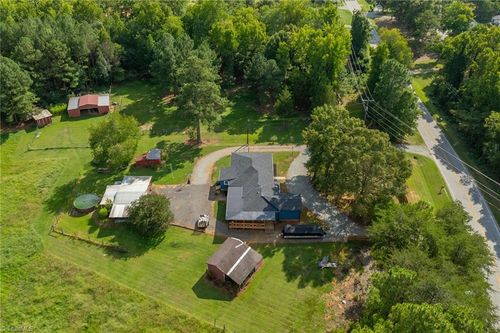 105 Old Nc Highway 109, Lexington, NC, 27292-9400 | Card Image