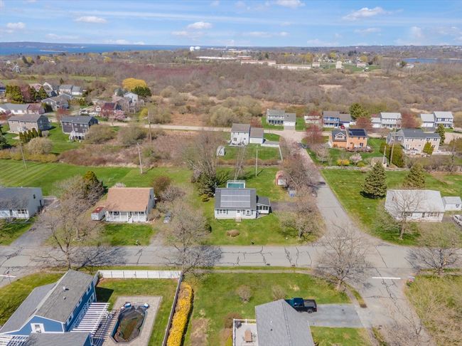 174 Pasture Farm Dr, House other with 3 bedrooms, 2 bathrooms and 4 parking in Middletown RI | Image 5