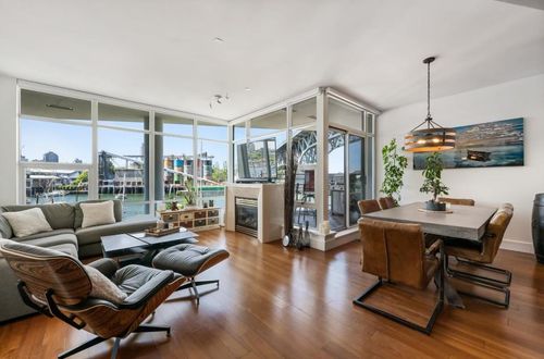 203-628 Kinghorne Mews, Vancouver, BC, V6Z3H6 | Card Image