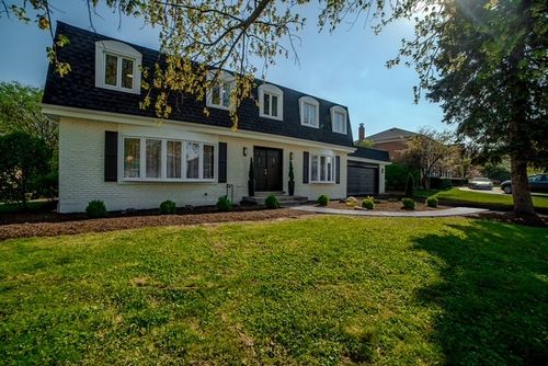 19W071 Avenue Chateaux N, Oak Brook, IL, 60523-1660 | Card Image