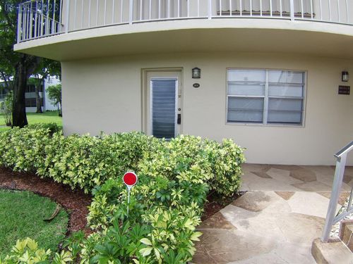 865 Flanders S, Delray Beach, FL, 33484-5341 | Card Image