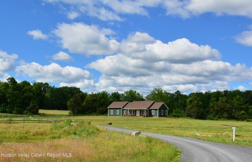 40 Bridle Path Ln, High Falls, NY, 12440-5743 | Card Image