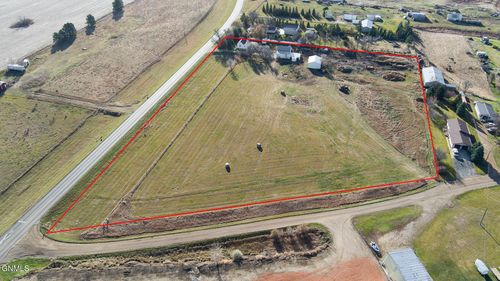 861 53rd Ave Sw, Hazen, ND, 58545-9502 | Card Image